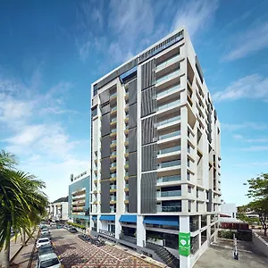 热带八套房公寓 酒店